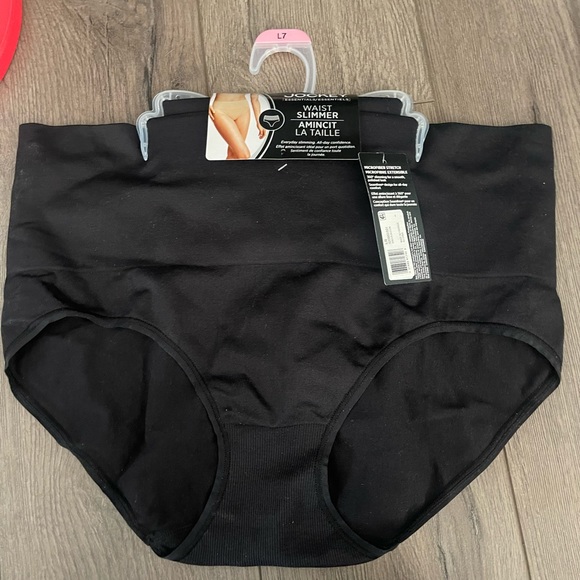 New - Picture 1 of 3